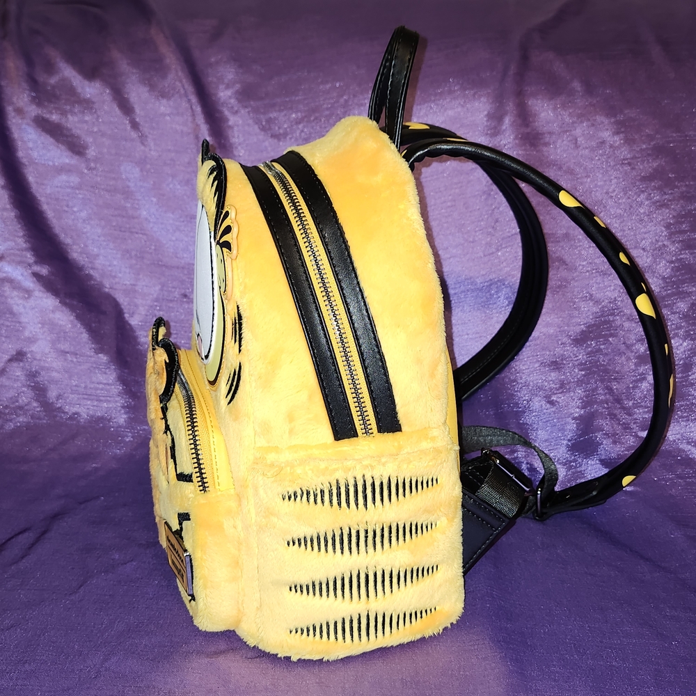 EUC Nickodeon Loungrfly MINI Backpack GARFIELD - Picture 10 of 13
